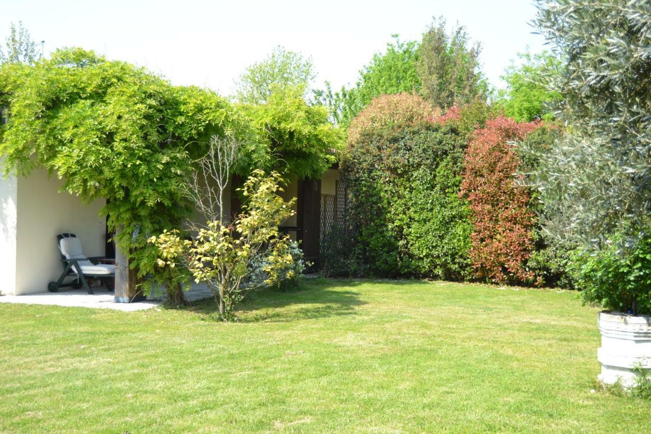 Two Elegant Depandance Villa Conscio Exterior foto
